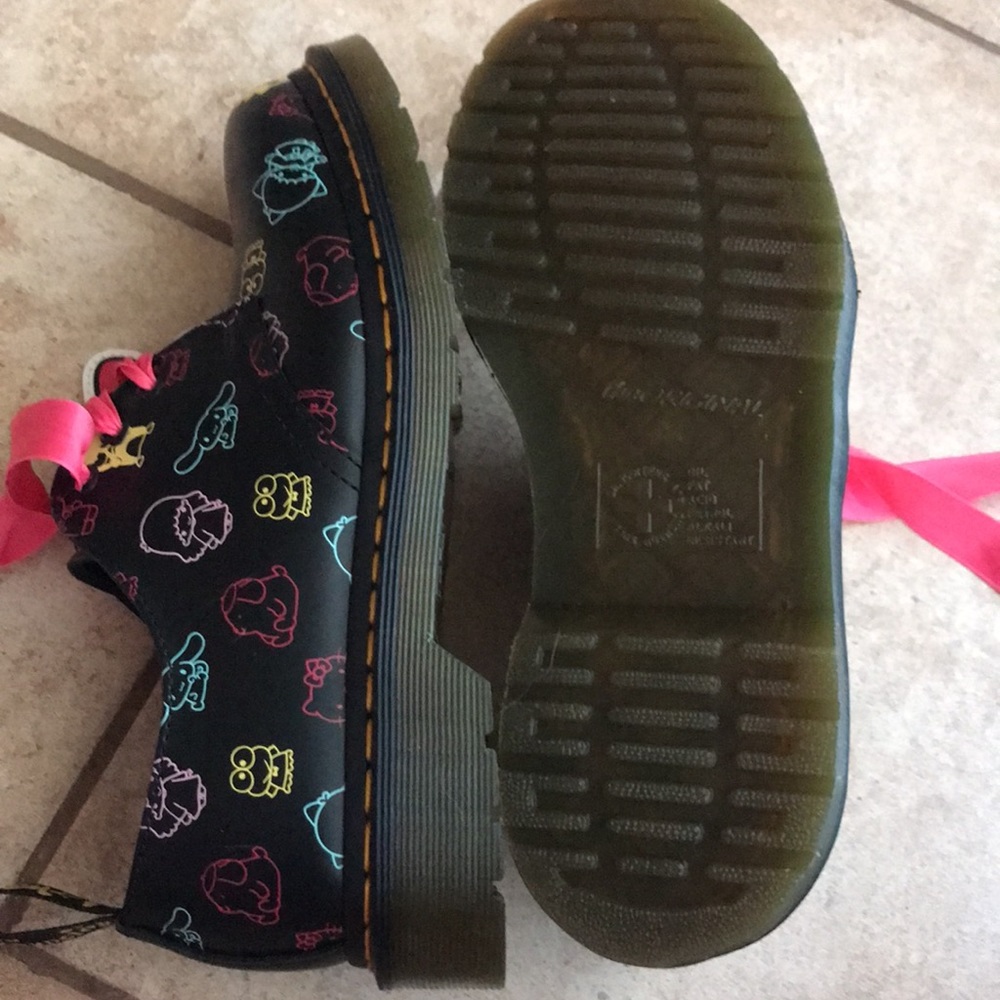 Doc Martins X Hello Kitty Size 8 Worn Less Than 5… - image 5